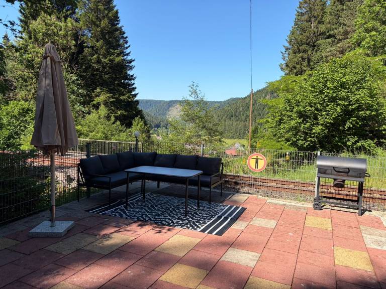     
Ferienhaus ∙ 8 Gäste ∙ 4 Schlafzimmer

