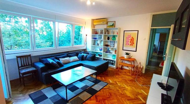 Holiday apartment with patio in Belgrade