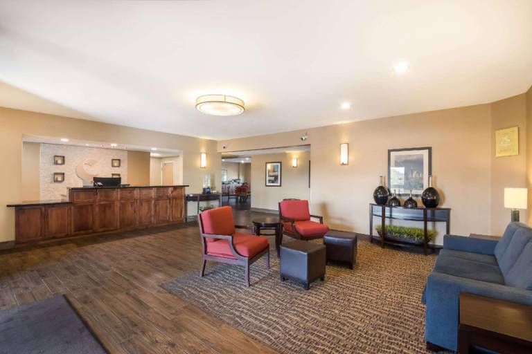 Comfort Inn Fort Morgan — photo 4