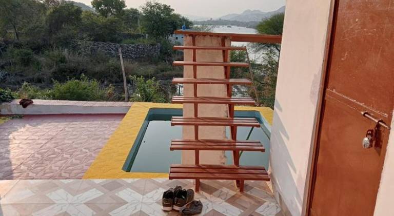 Villa with grill, patio & pool | Pets allowed — photo 5