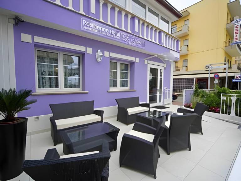 Beautiful serviced apartment with patio | Next to the beach | Pets allowed — photo 4