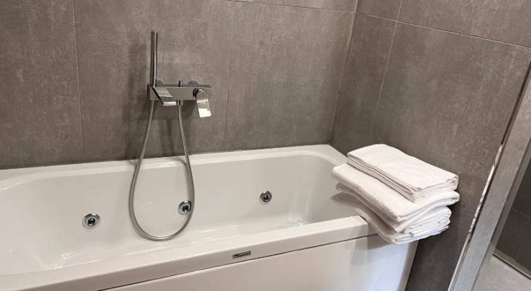 Central Istanbul, Luxury 3BR, 4 min to Metro — photo 5