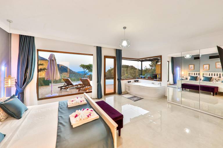 Villa with hot tub, barbecue & private pool | Good for workation — photo 2
