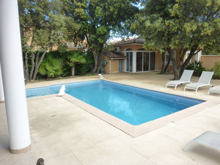 Villa Tavel
