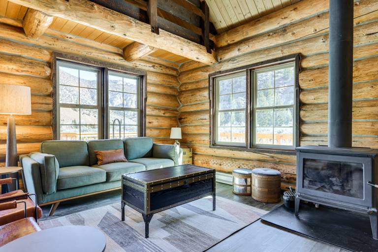 Riverfront Montana Log Cabin w/ Mountain Views! — photo 3