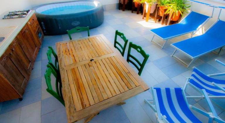 Old Style by the sea, roof terrace with pool and kitchen, Ladispoli — photo 3