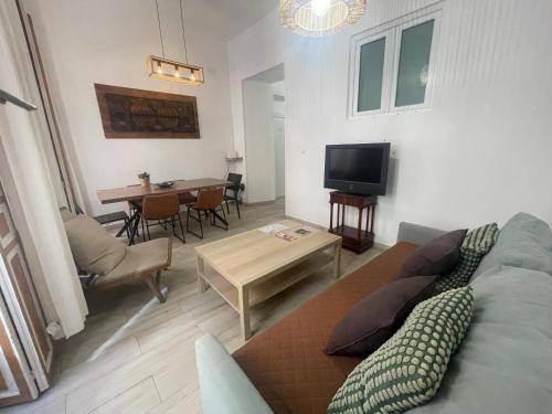 Pleasant rental apartment with terrace | Next to Alcazaba of Málaga | Pet-friendly — photo 2