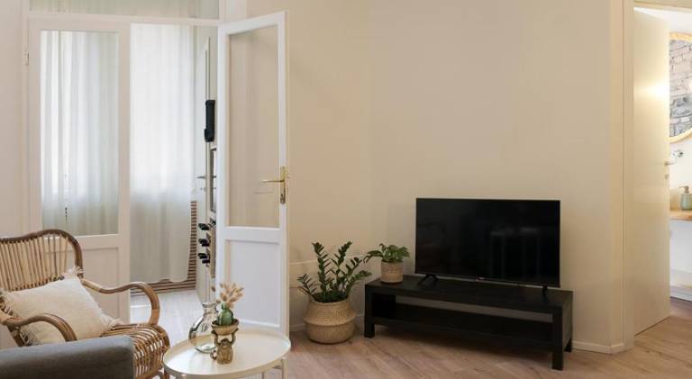 Exclusive Green Apartment - City Center - Como - Near Station — photo 5