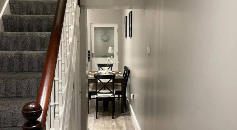 House | Pets allowed — photo 4