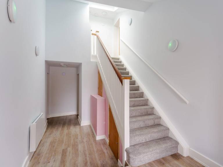 Lovely apartment with patio | Pet-friendly — photo 2