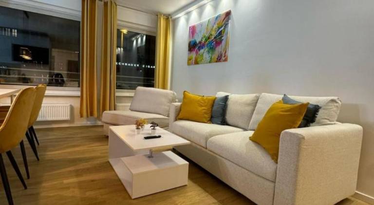 Munich Top Place direkt am Karlsplatz - Stachus 70 qm mit 2 Schlafzimmer Apartment Mila — photo 4