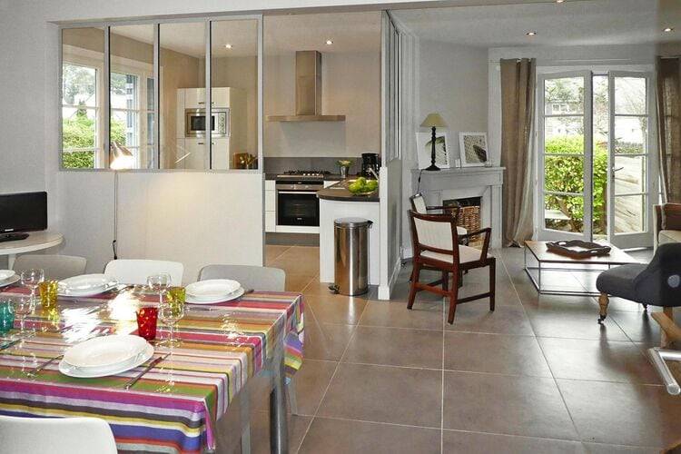 Family-oriented spacious house with garden | Next to the beach | Dogs allowed — photo 3