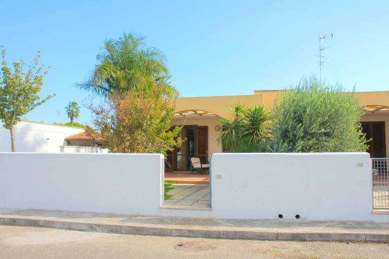 Villa  Torre Dell'Orso
