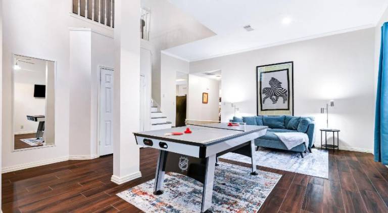 House | Perfect for remote work in San Antonio, TX