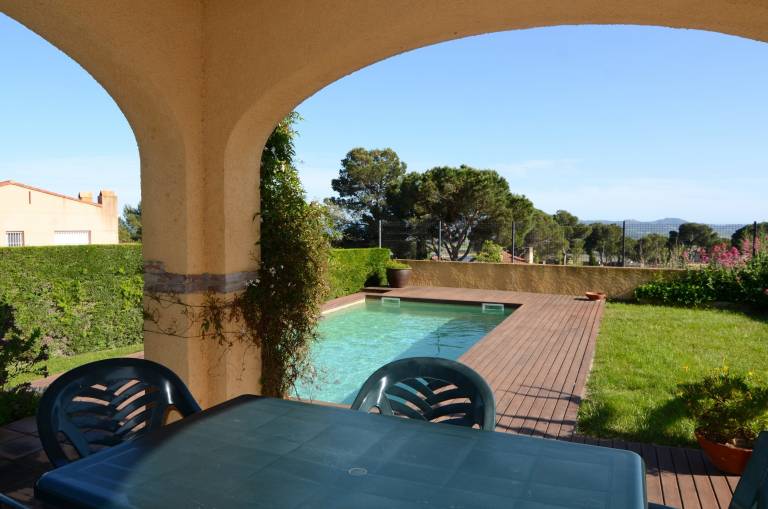Villa with patio, private pool & yard — photo 5