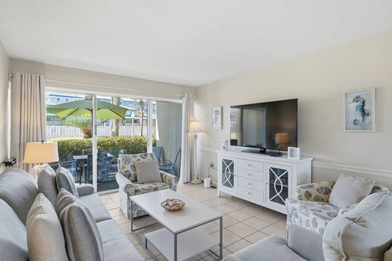 116B - 1BR/1 Bath at Seaspray Condos on Okaloosa Island, Fort Walton Beach, Fl — photo 2