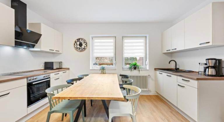 Rental apartment with 4 rooms for 9 persons — photo 2