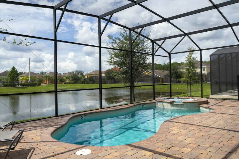 Villa with private pool & jacuzzi — photo 2
