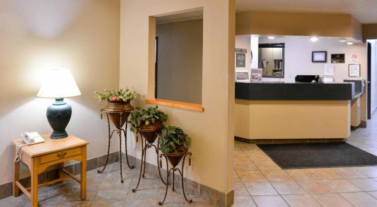 Baymont by Wyndham Sioux Falls North/I-29/Russell St — photo 4