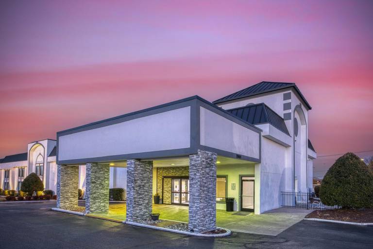 Best Western Greensboro Coliseum Inn — photo 2