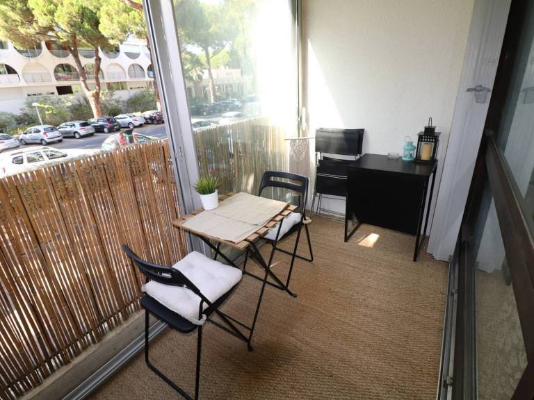 Studio with 1 room for 4 persons — photo 2