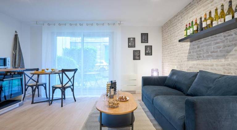 Holiday apartment | Close to Place des Quinconces | Perfect for remote work — photo 3