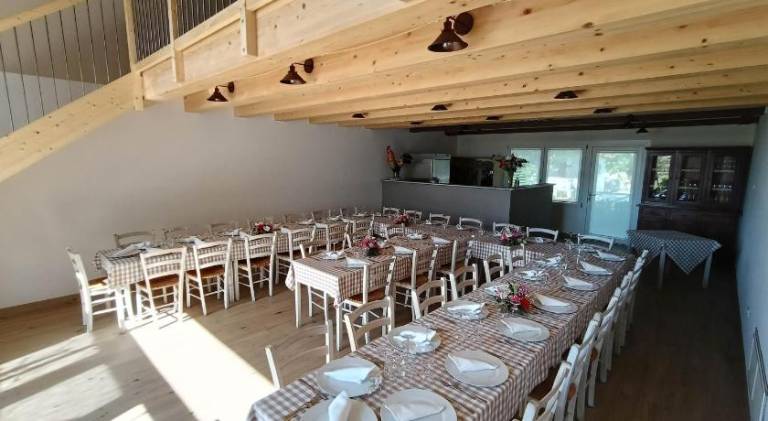 Farm with pool, garden & terrace — photo 4