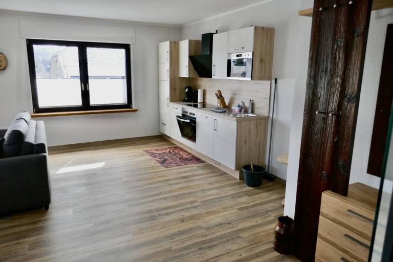 Holiday apartment with yard & patio — photo 2