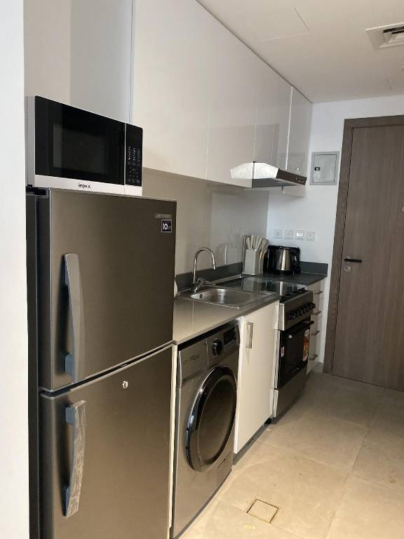 Apartment Muwailih Commercial