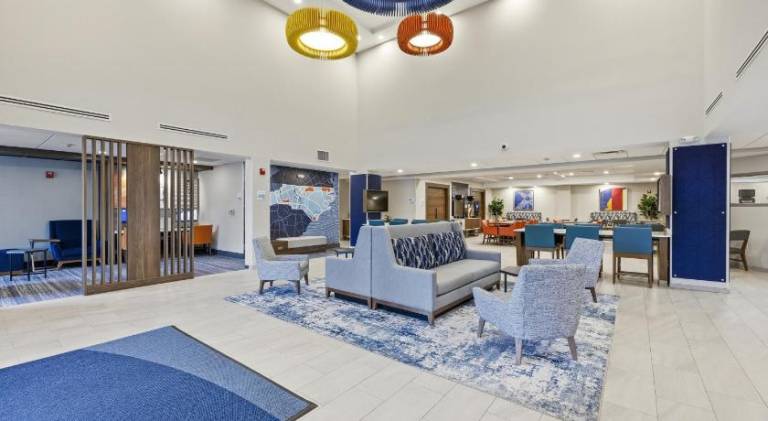 Holiday Inn Express & Suites Raleigh West Lenovo Center By IHG — photo 2