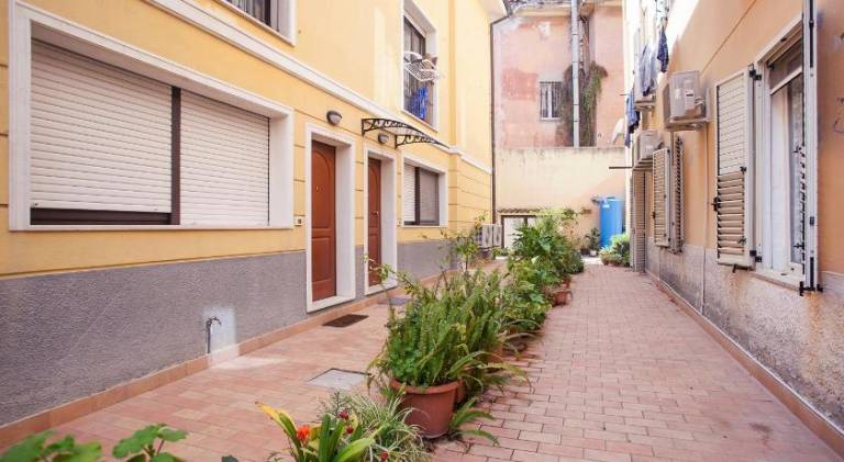 Bed & Breakfast  Cagliari