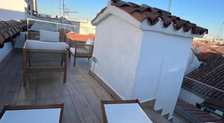 Apartment with patio | Close to Puerta del Sol — photo 3