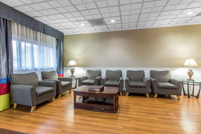 Quality Inn Midtown — photo 4