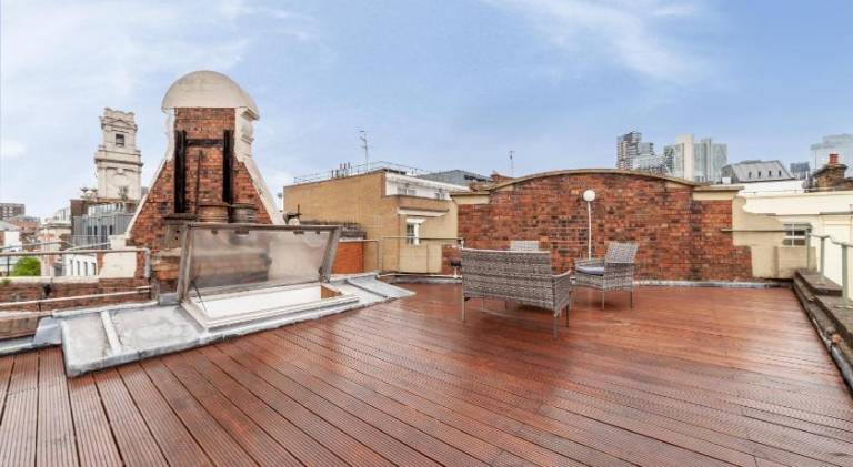 Holiday apartment with patio — photo 3