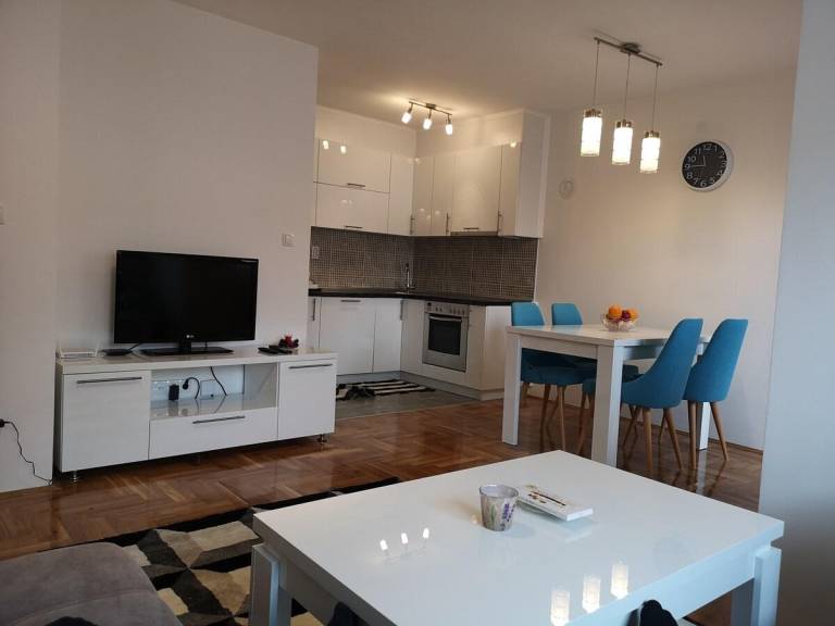 Apartma Lukavica