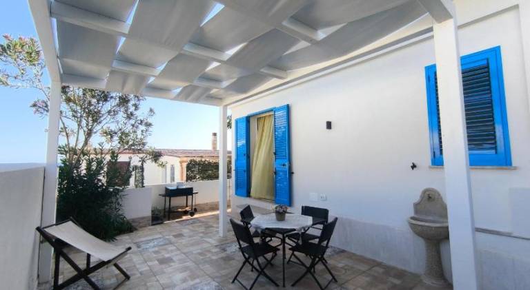 Holiday apartment with 3 rooms for 5 persons in Castelvetrano