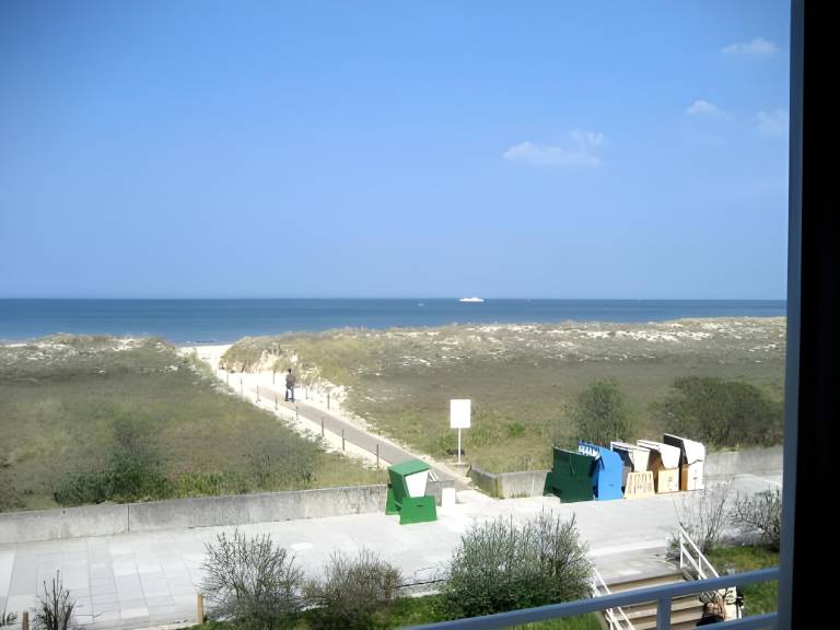 "Sanddorn", Kur- und Ferienhotel, Direkte Strandlage, Fahrstuhl in Rostock