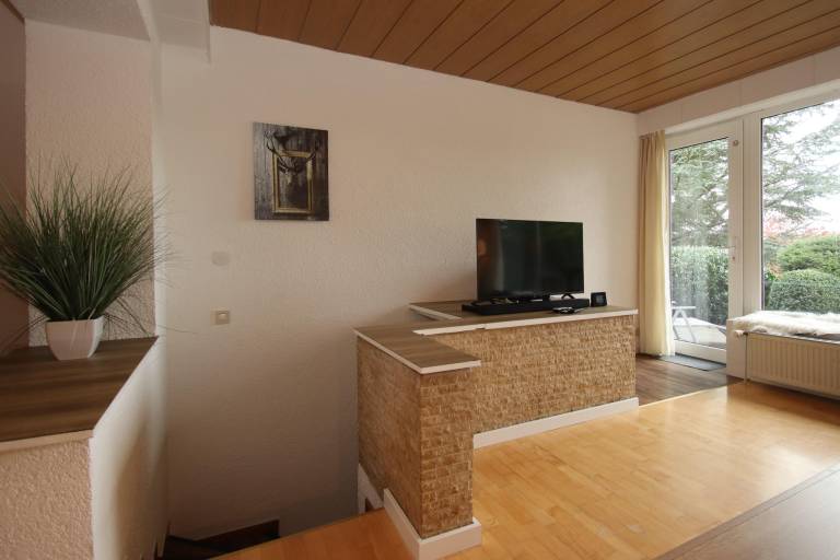 Lovely apartment with patio & garden | Pets allowed — photo 3