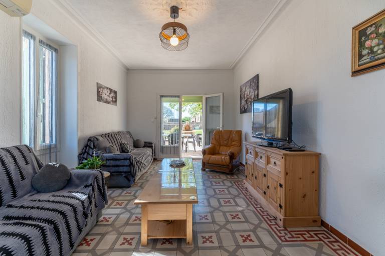 Children-friendly beautiful house with private pool, BBQ & terrace | Pets allowed — photo 2