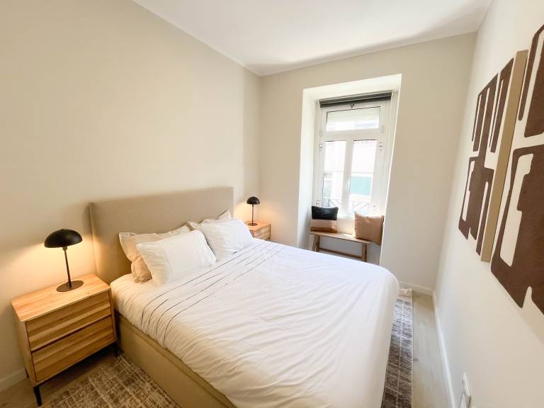 Sunny & Renovated 2 Bedroom Apartment in Penha de França — photo 3