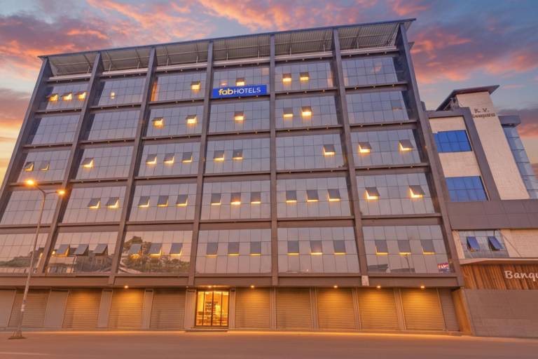 FabHotel KV