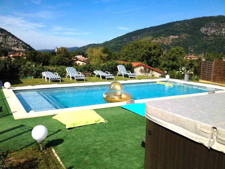 Villa  Serres-sur-Arget