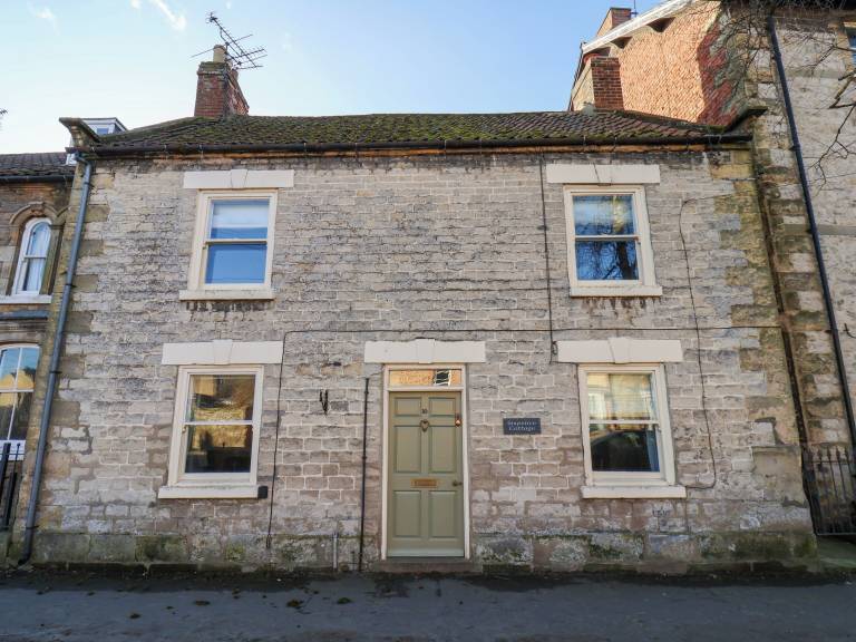Cottage  Pickering