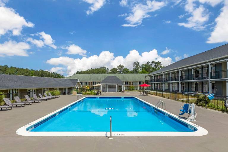 Quality Inn & Suites Santee I-95 — photo 2