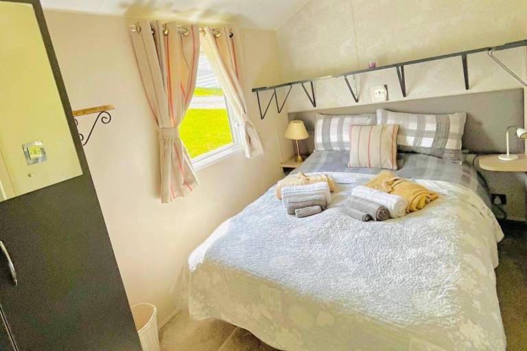 Newquay Seaside Lodge Retreat with Hot Tub — photo 4