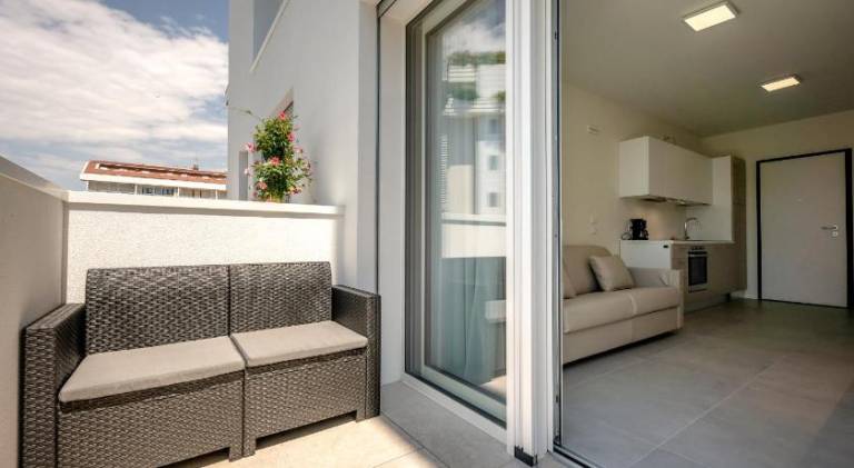 Rental apartment with terrace | Next to the beach | Pets are welcome — photo 4