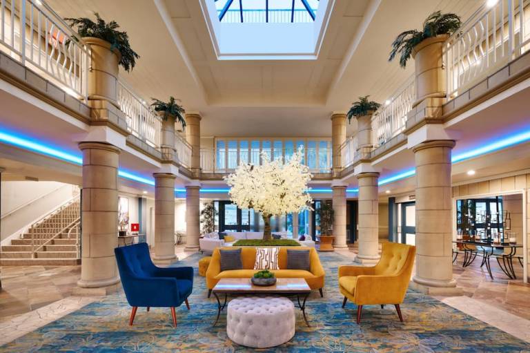 Atrium Hotel at Orange County Airport