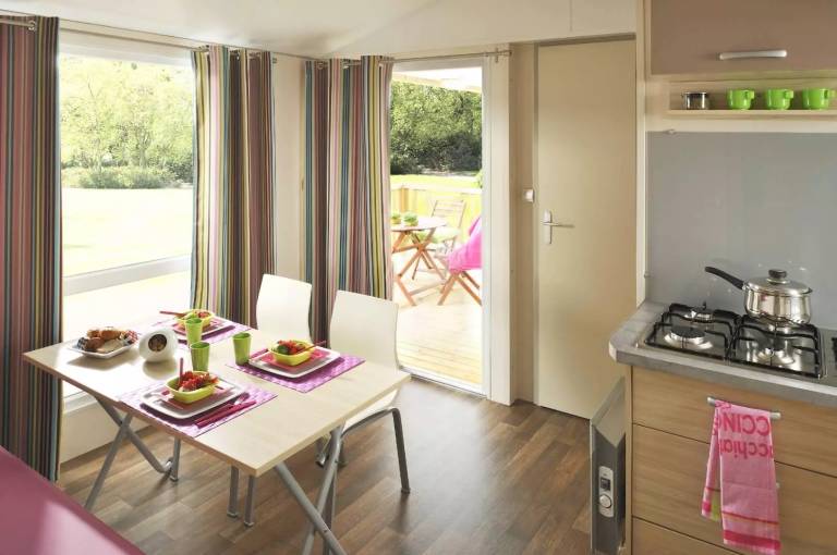 Mobile home with terrace — photo 3