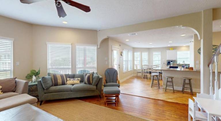 Fully equipped beautiful house with barbeque & patio | Beach nearby | Good for workation | Pets allowed — photo 3