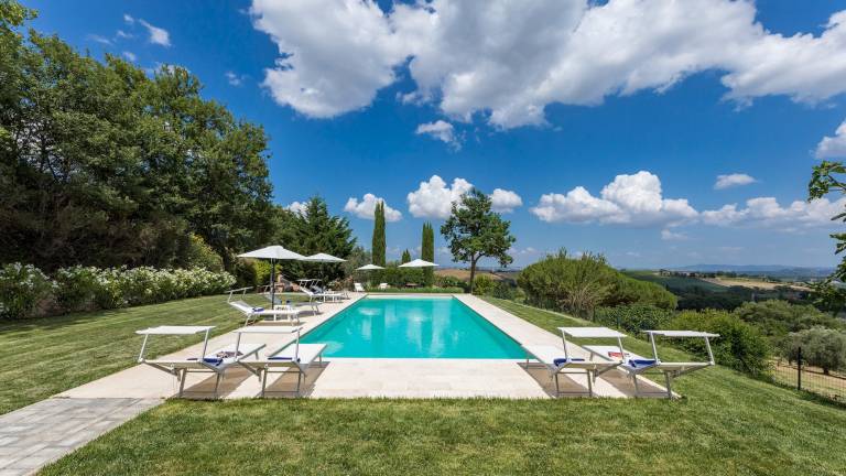 Villa with private pool, patio & barbeque | Pool view — photo 2